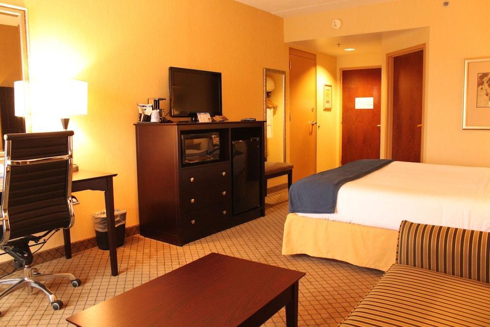 Hotel Express Lewisburg - By Ihg