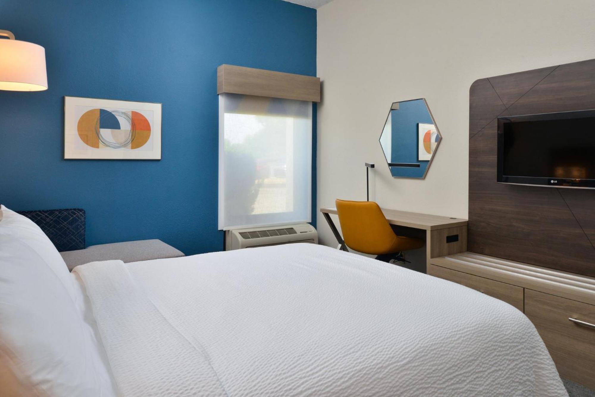 Hotel Express Lewisburg - By Ihg 2*