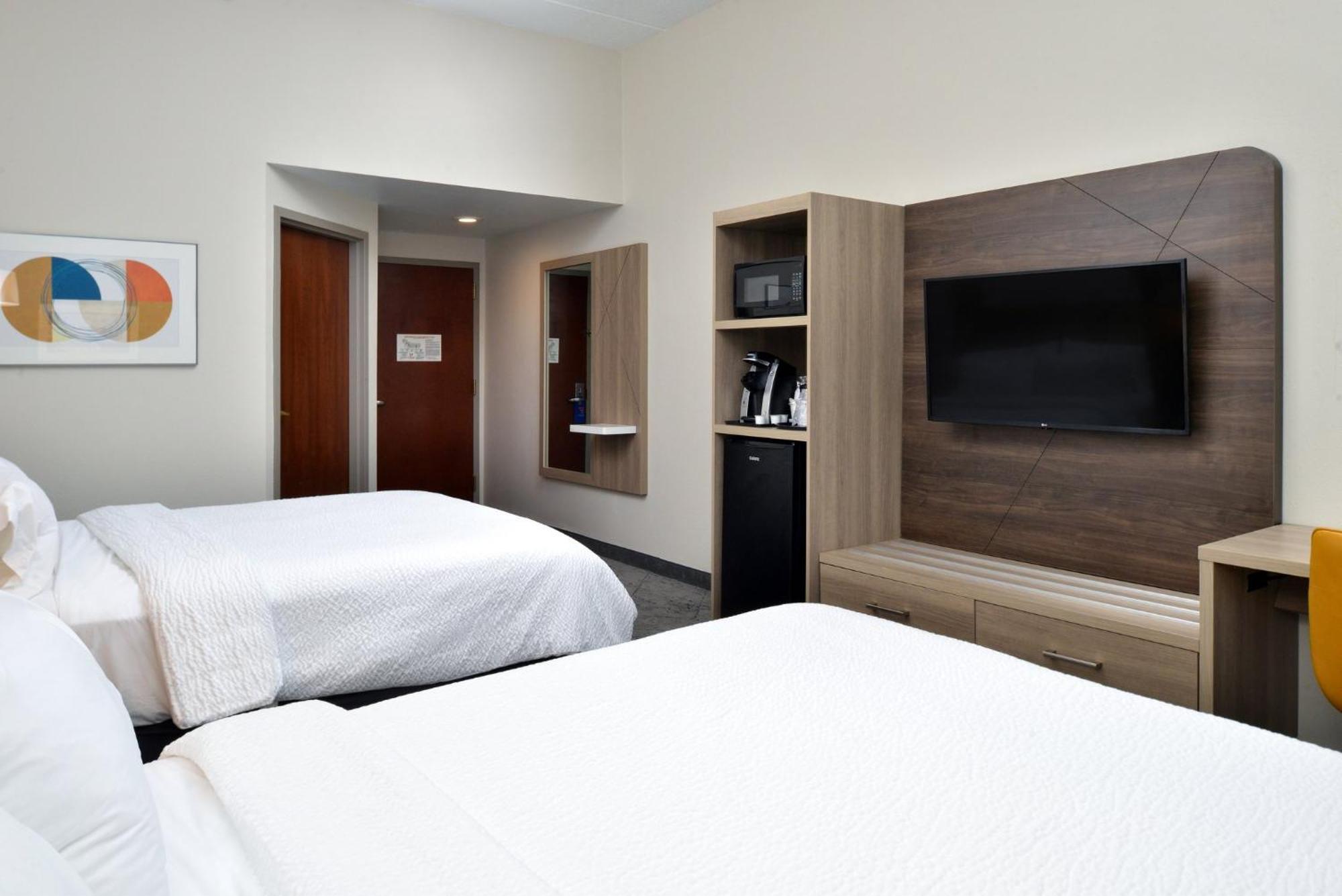 Hotel Express Lewisburg - By Ihg New Columbia